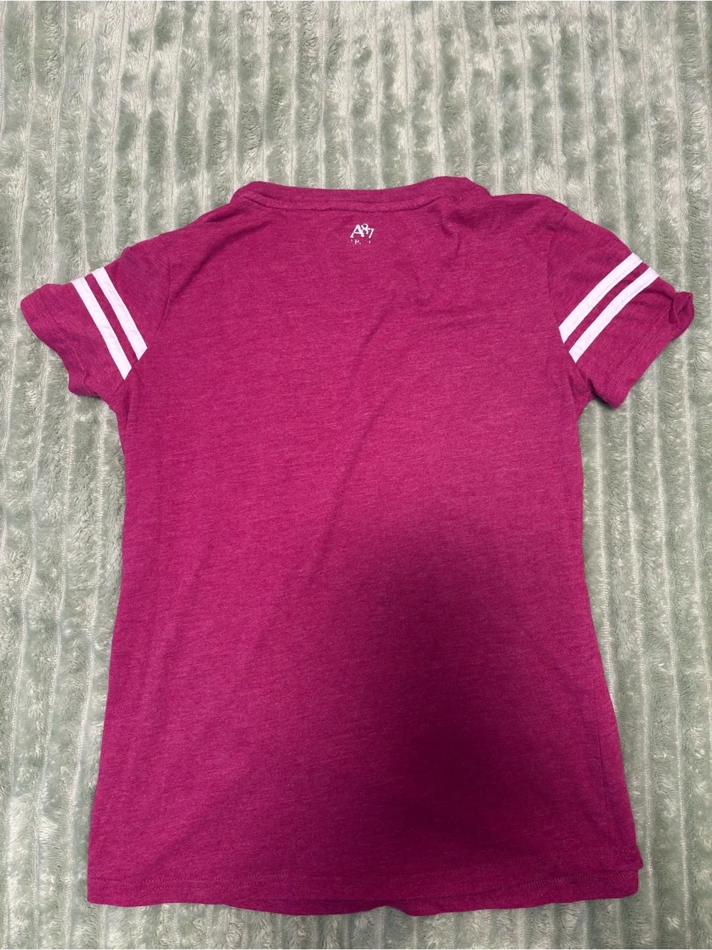Aeropostale junior varsity graphic tee